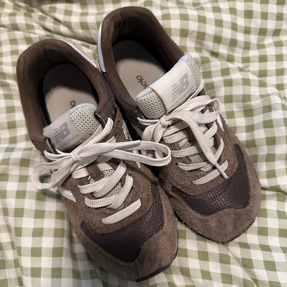 New Balance 574 Brown Sneakers Women’s Size 7